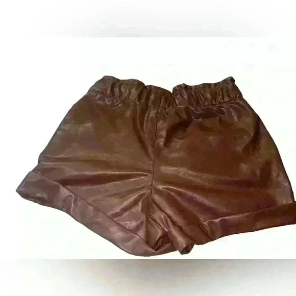 Sincerely Jules Brown Faux Leather Paper bag Cuffed Shorts Size Small - Picture 3 of 6